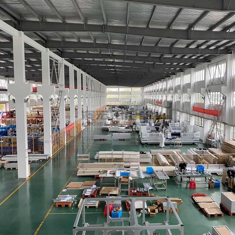 工業(yè)鋁型材工廠(chǎng)