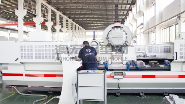 紅外線測溫儀框架專用鋁型材，戰(zhàn)“疫”復工在即，澳宏鋁業(yè)為您保駕！