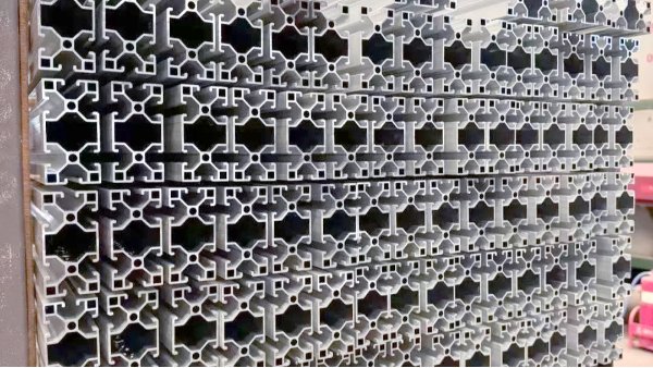 為什么說(shuō)鋁型材+復(fù)合材料是下一代輕量化趨勢(shì)？